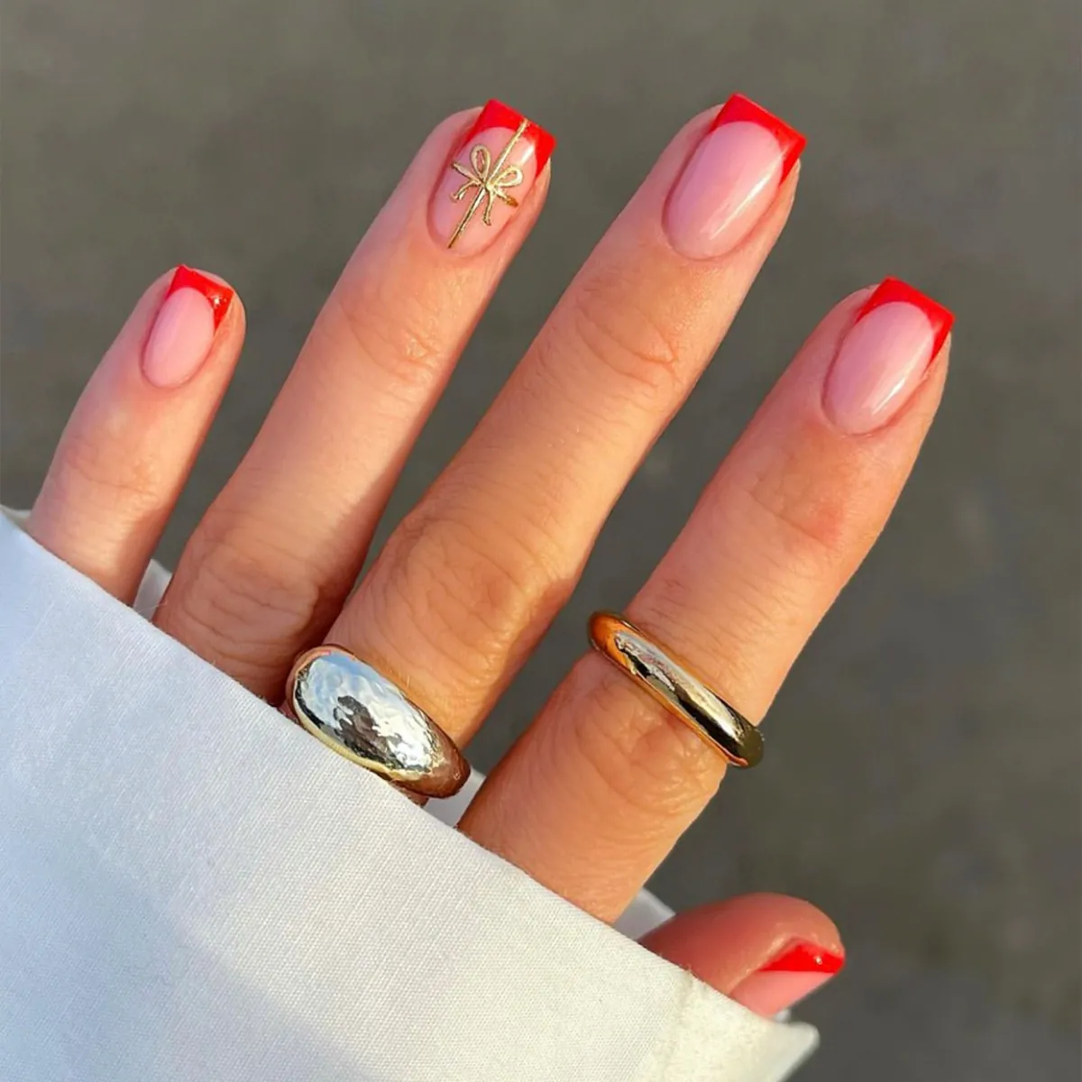 French Style Press On Nails With Red Tips Gold Bow Design Square Oval False Nails For Women Adhesive Tabs Nail File