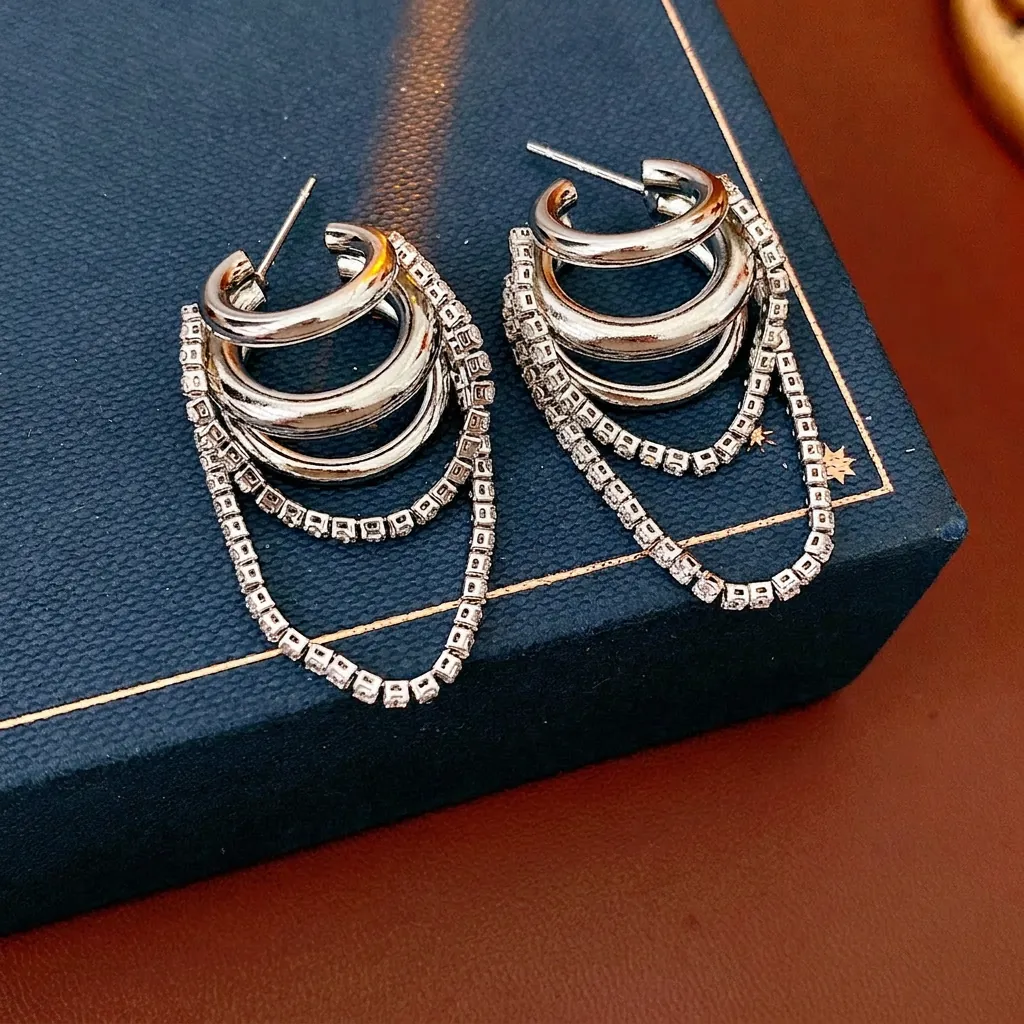 Boucles D'oreilles Pendantes Multicouches À Pampilles En Chaîne Avec Zircon Cuivre Bijoux Accessoires Silver Earring Post
