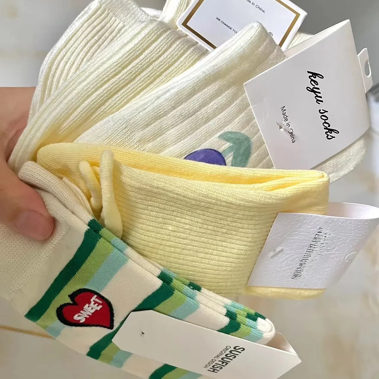 Women Cotton Blend Crew Socks Striped Heart Floral Embroidered Fashion Socks Sweet Preppy Style Mid Calf Socks Daily Wear