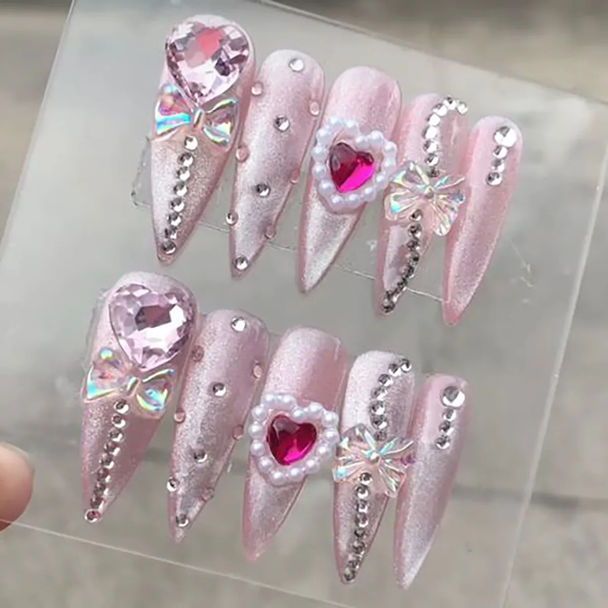 Pink Cat Eye Press On Nails With 3D Heart Bowknot Artificial Pearl Rhinestone Long Stiletto Almond Shape False Nails For Women