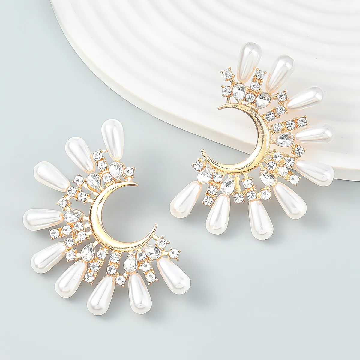 Mondsichel Blumen Ohrringe Legierung Strass Künstliche Perle Wassertropfen Glänzend Party Schmuck Damen Geschenk