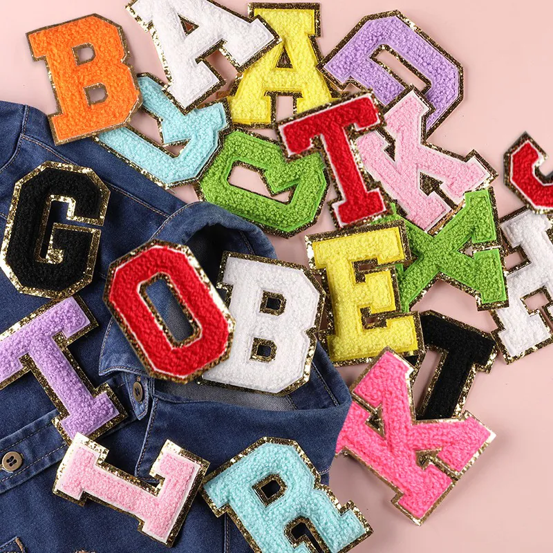 Toppe Con Lettere Alfabeto In Ciniglia Ricamate Glitter Numeri Termoadesivi Per DIY Abbigliamento Borse Cappelli Stile Varsity