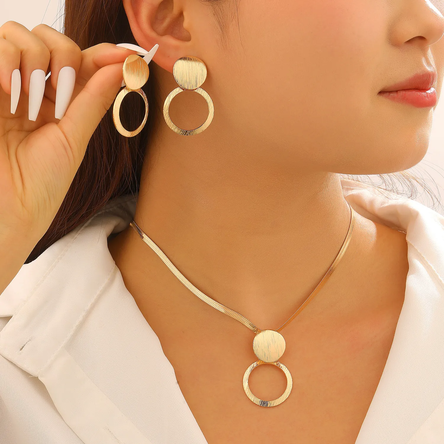 Vintage Gold Alloy Jewelry Geometric Circle Heart Pendant Necklace Earrings For Women Brushed Metal Snake Chain Accessories