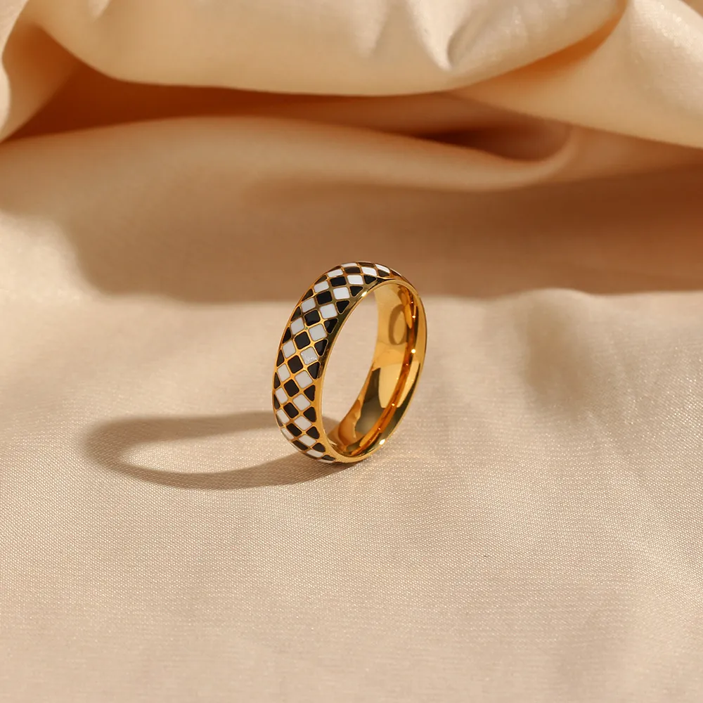 Trendy Stainless Steel 18K Gold Plated Black White Checkboard Enamel Thin Ring For Women Minimalist Geometric Checkered Finger Ring