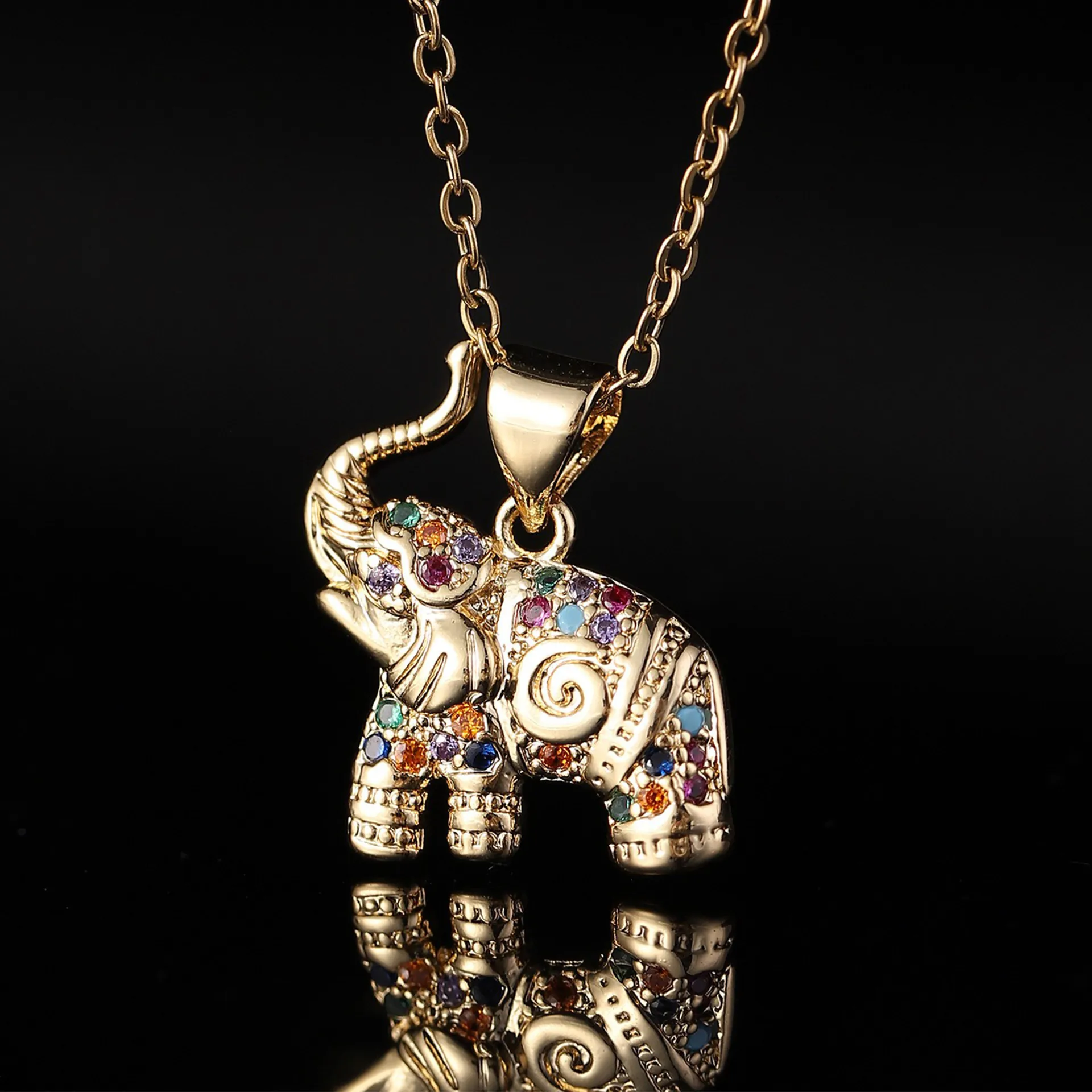 Light Luxury Copper Elephant Pendant Necklace Sparkling Zirconia Inlaid Animal Clavicle Chain Gold Color Fashion Jewelry For Women