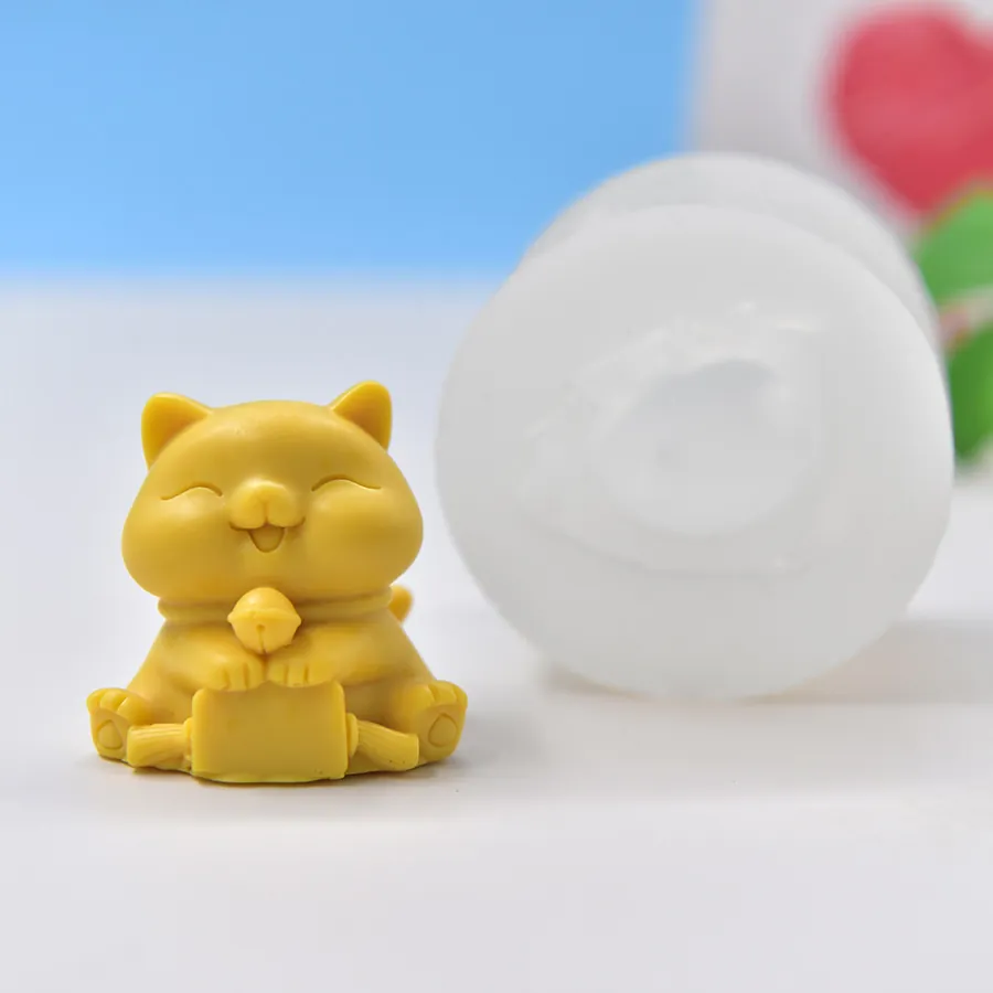 Lucky Cat Shape Silicone Mold 3D Animal DIY Baking Tool For Cake Mousse Fondant Chocolate Soap Candle Making White