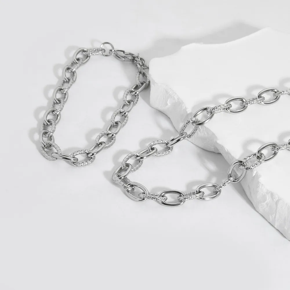 Collana a Catena a Maglie Ovali in Acciaio Inossidabile Bracciale Hip Hop Minimalista Punk Splicing Gioielli Geometrici per Uomo Donna