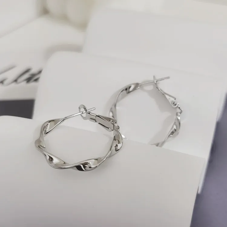 Orecchini A Cerchio Intrecciati In Argento Sterling 925 Texture A Onde D'acqua Gioielli Di Lusso Per Donna
