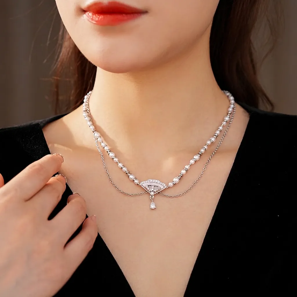 Lagige Kunstperlenhalskette Mit Rosa Fächerförmigem Legierungsanhänger Zirkon Wassertropfen Französischer Vintage Luxus Stil