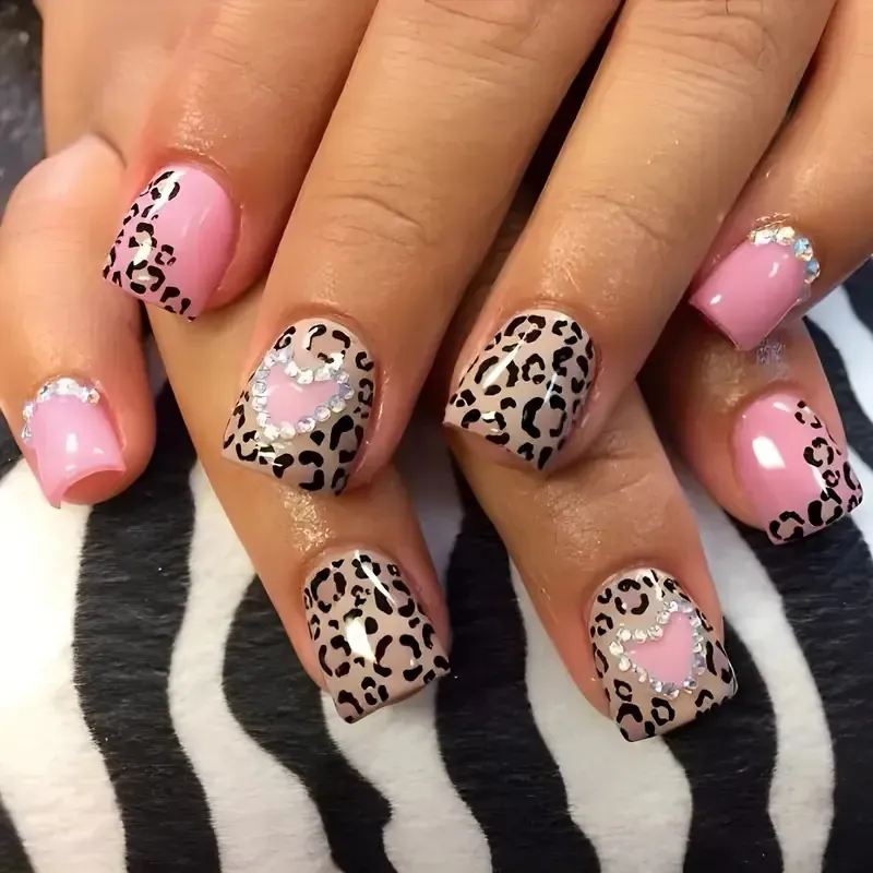 Short Square Press On Nails Pink Leopard Print With Rhinestone Heart False Nails For Women