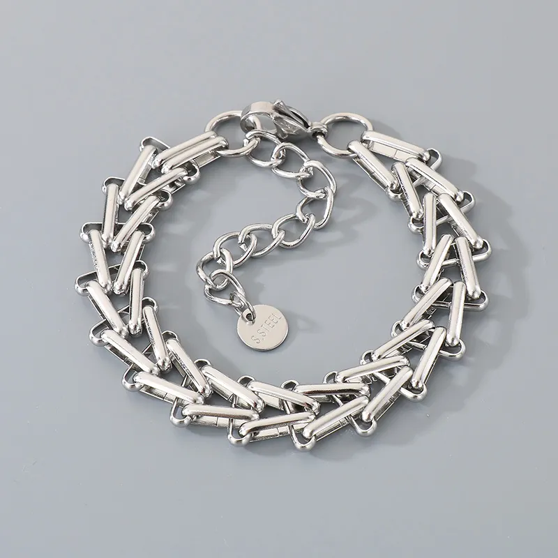 Stainless Steel Chain Bracelet Geometric Interlocking Horseshoe Link Industrial Minimalist Style For Women Men