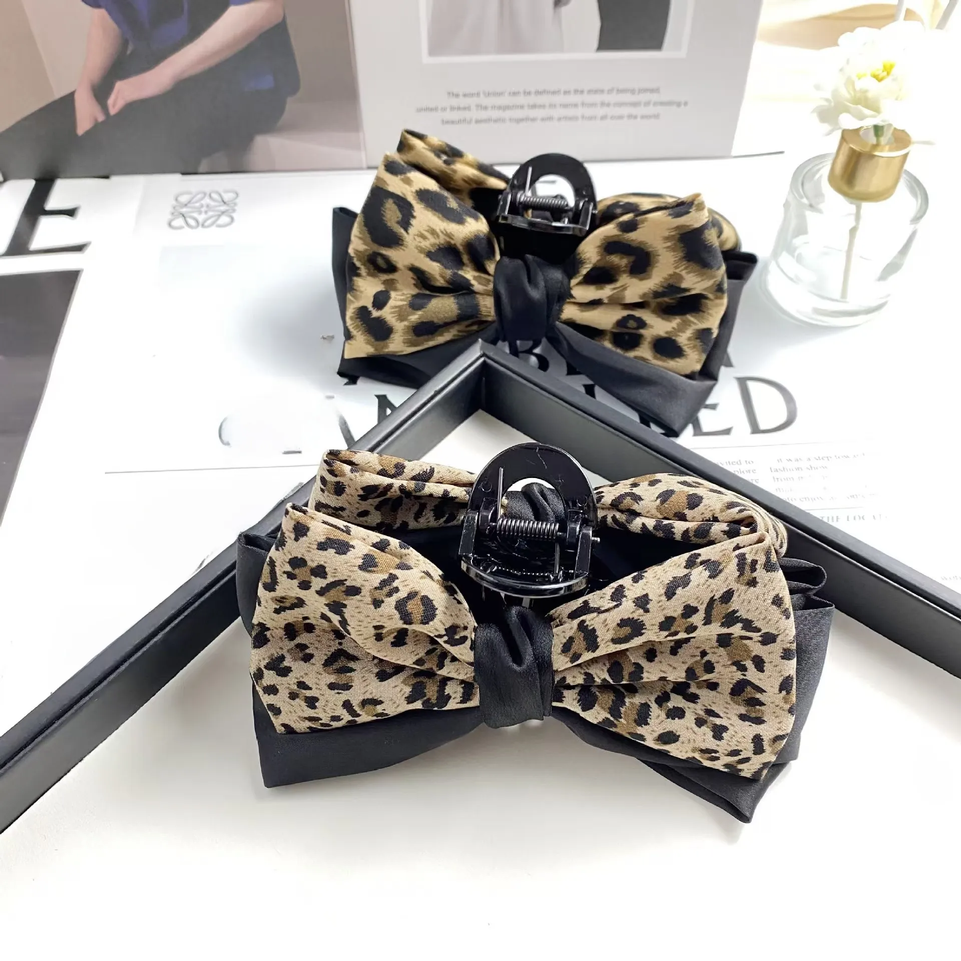 Large Hair Claw Clip With Leopard Print Fabric Bow Shark Clip For Women Korean Fashion Double Layer Ribbon Headwear