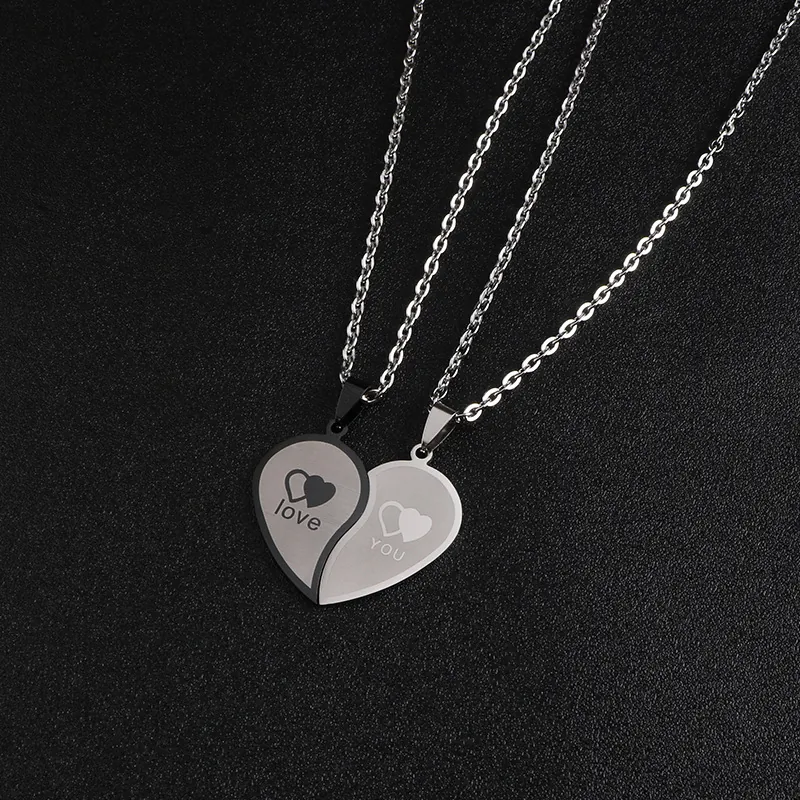 Collier Couple Épissage Coeur Acier Inoxydable Gravé Love You Pendentif Poli Style Coréen Bijoux Pour Amoureux