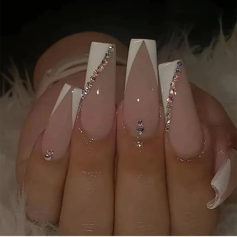 Unghie Finte Lunghe A Bara French V Bianco Rosa Con Strass Manicure Elegante Lucida