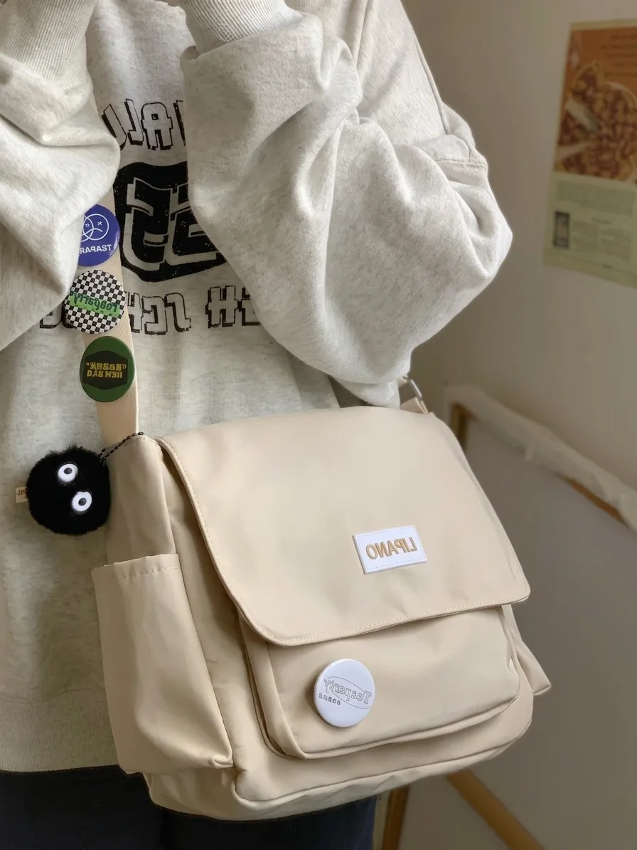 Large Capacity Messenger Bag Polyester Multi Pockets Harajuku Retro Crossbody Bag Japanese Style Collegiate For Students With Badges