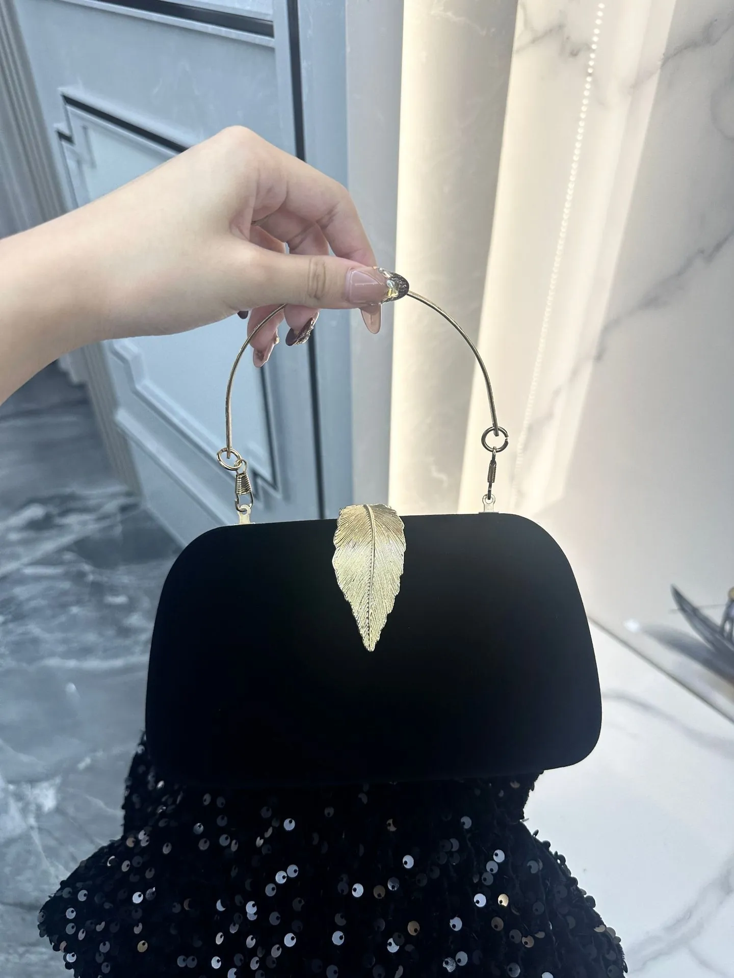 Pochette De Soirée En Velours Sac À Main Formel De Fête Mariage Avec Fermoir Feuille Dorée Et Poignée Anneau Femme
