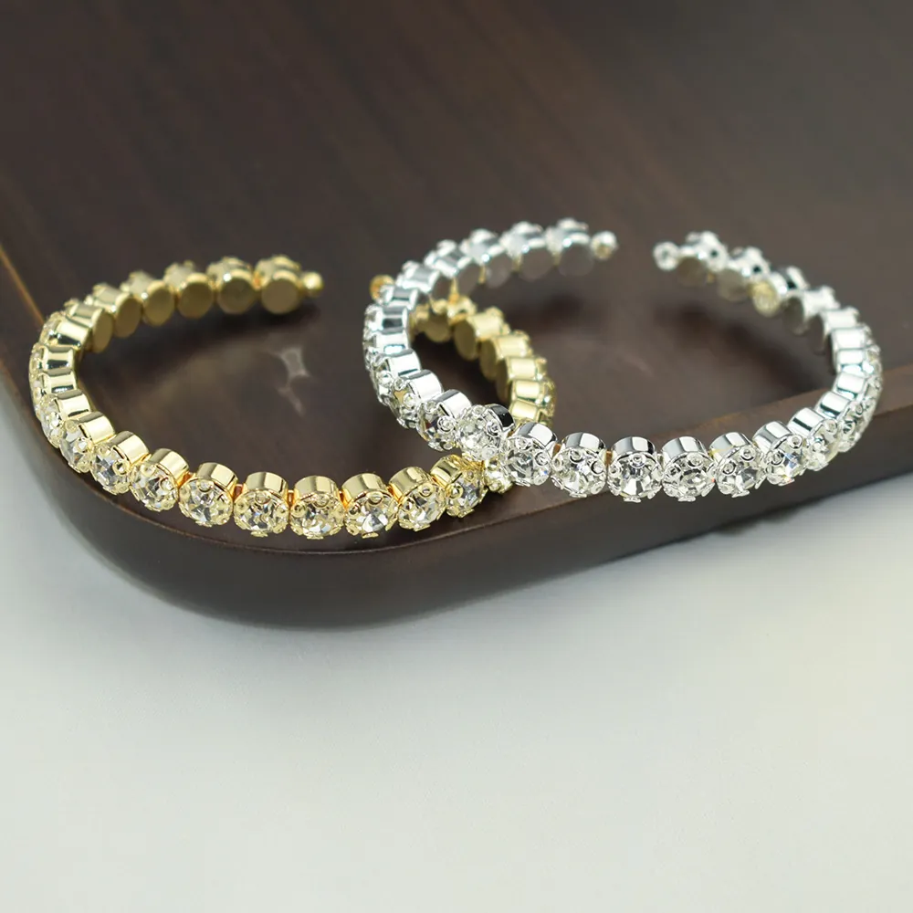 Elegant Single Row Rhinestone Open Bangle Bracelet Shiny Round Cut Alloy Wristband For Women Wedding Party Jewelry Gift