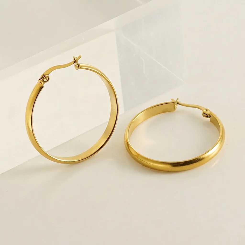 Creolen Französisch Vintage 18K Vergoldet Edelstahl Rund Schnappverschluss Minimalistischer Hochglanz Schmuck Damen