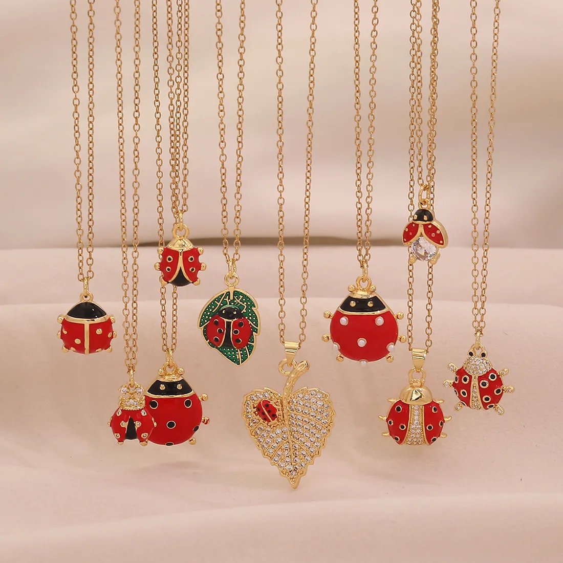 Collana Con Ciondolo Coccinella Smalto Scarabeo Gioielli Animali Zircone Placcato Oro Acciaio Inossidabile Delicato