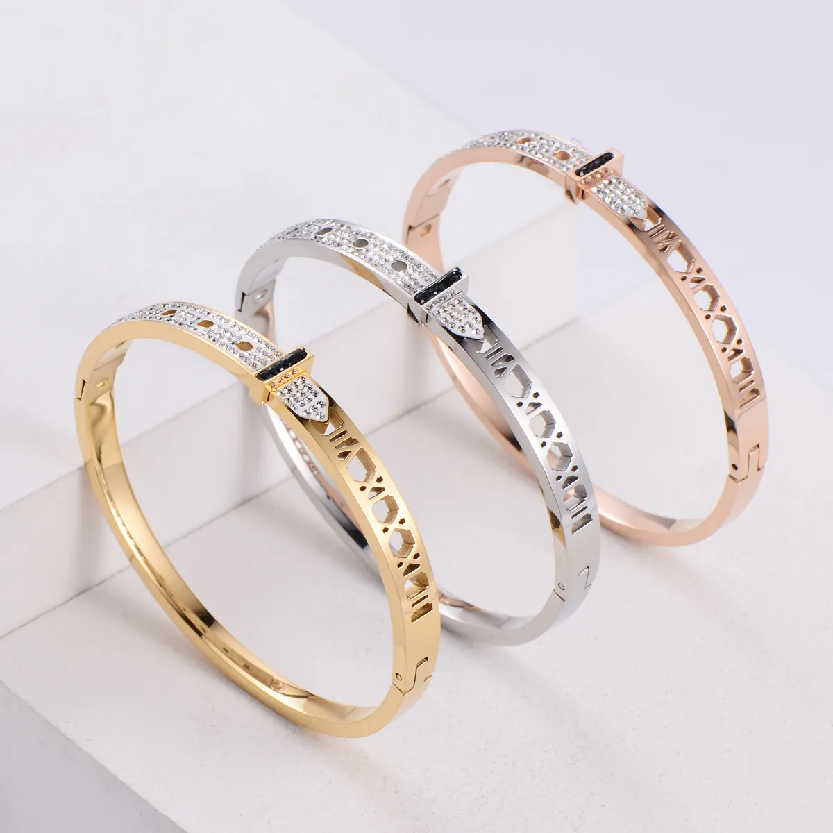 Hollow Roman Numeral Bangle 316 Stainless Steel Rhinestone Buckle Design Fashion Jewelry For Women