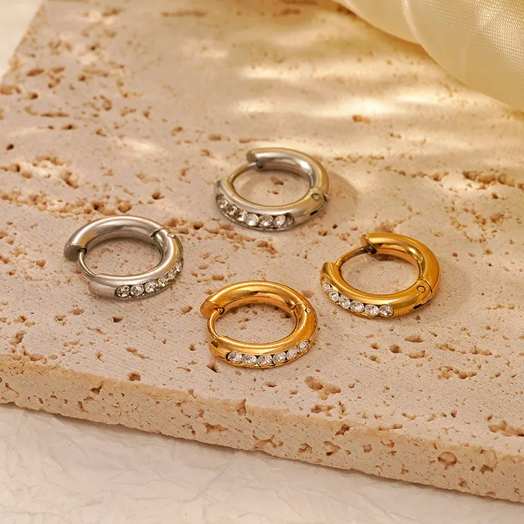 Boucles D'oreilles Créoles Huggie Acier Inoxydable Zircone Cubique Incrusté Plaqué Or Bijoux De Mode Pour Femmes