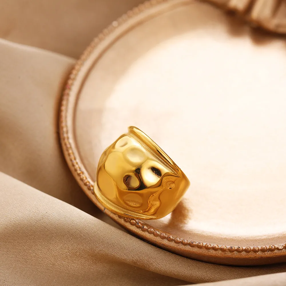 Anello Aperto Vintage in Acciaio Inossidabile per Donna Placcato Oro Stile Metallo Liquido Martellato Regolabile Statement Ring