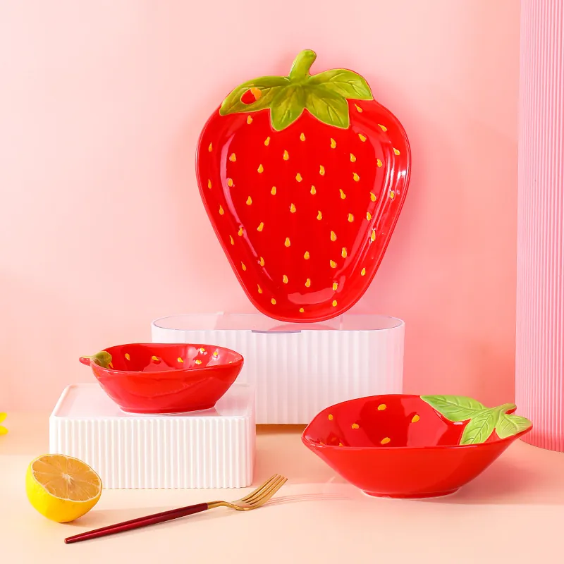 Strawberry Shape Ceramic Tableware Creative Fruit Bowl Plate Dish Cute Porcelain Underglaze Dessert Salad Serving Tray