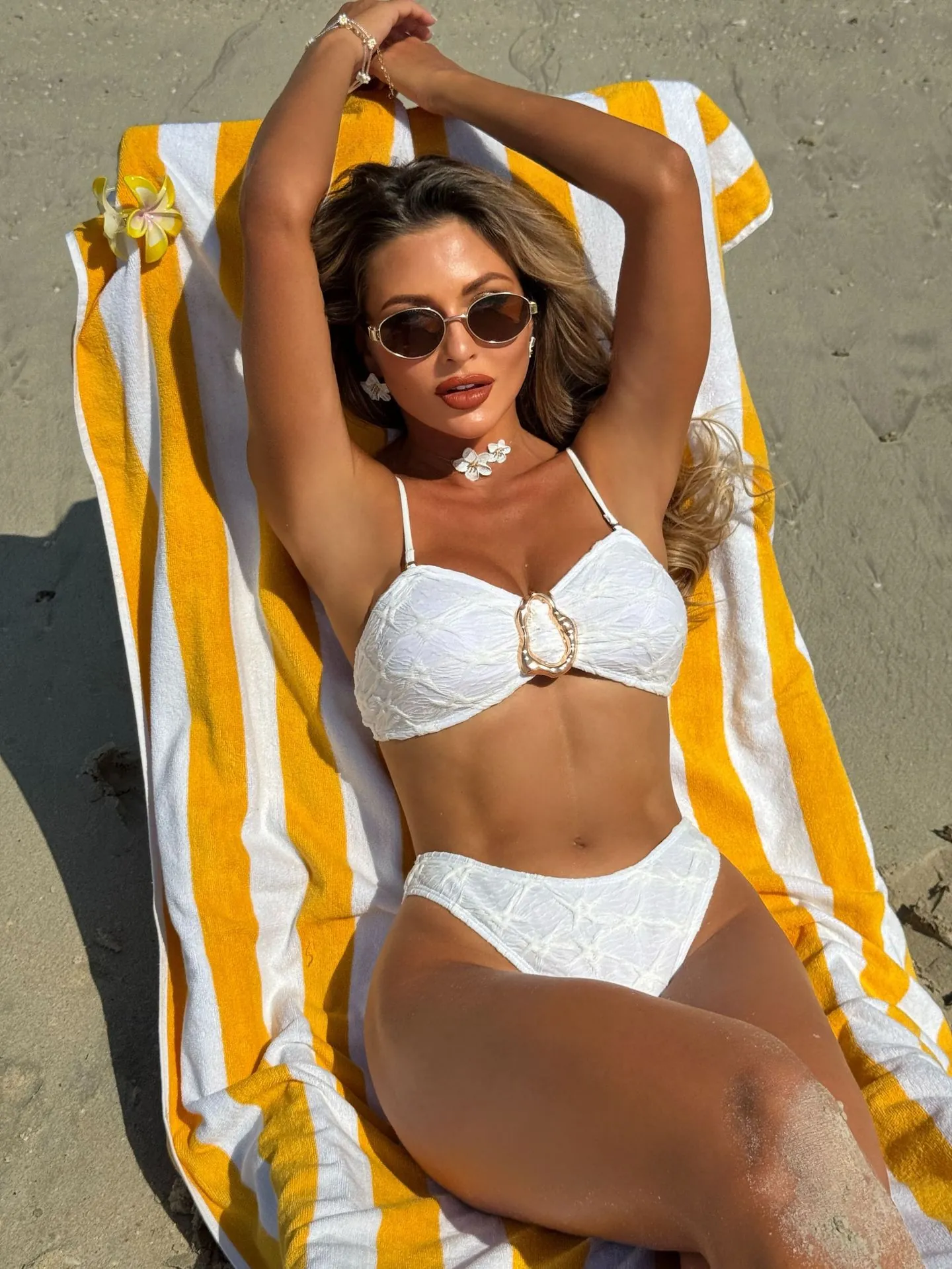 Women Bikini Swimsuit Textured Polyester Spandex Metal Ring Decoration Padded Wireless Beach Swimming Vacation Solid Color Elegant