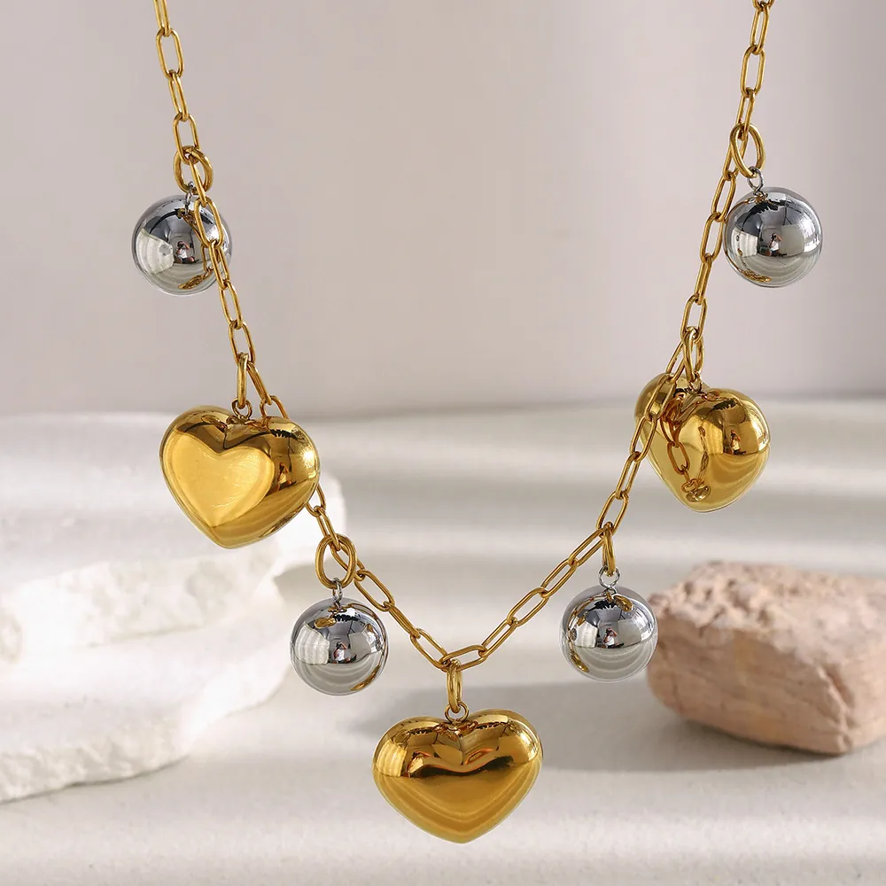 Collier Minimaliste En Acier Inoxydable Avec Pendentifs Coeur Creux Plaqué Or 18K Et Boule Argentée Pour Femmes