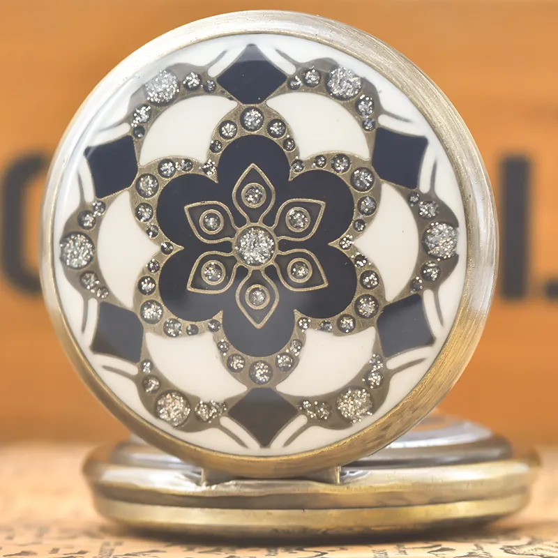 Vintage Quartz Pocket Watch Alloy Case Floral Embossed Hollow Carved Geometric Pattern Pendant Necklace For Men Women