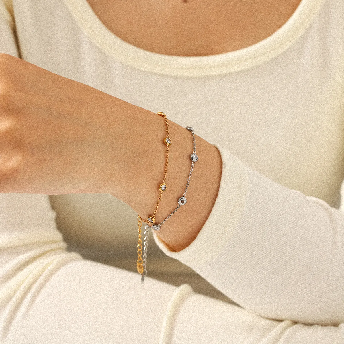 Bracelet En Acier Inoxydable Zirconium Cubique Français Minimaliste Chaîne Station Bijoux Main Élégants Pour Femmes