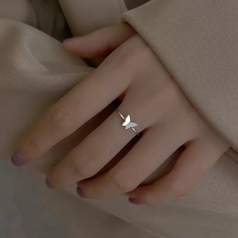 Anello Aperto a Farfalla Placcato Argento per Donna Lusso Leggero Stile Ins Minimalista Regolabile Anello da Dito Farfalla Gioielli Regalo