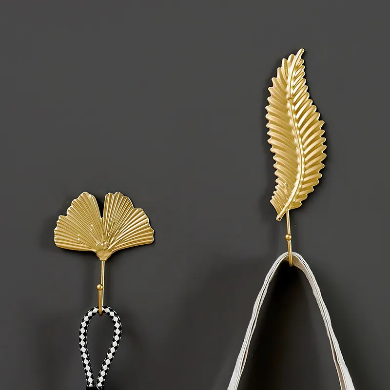 Nordic Minimalist Iron Leaf Wall Hook Golden Ginkgo Maple Leaf Coat Hat Hanger Decorative Hook For Home Entryway