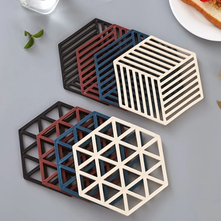 Dessous De Verre Hexagonaux TPE Résistants Chaleur Tapis Casserole Creux Rayés Grille Antidérapant Moderne Cuisine Table Décor