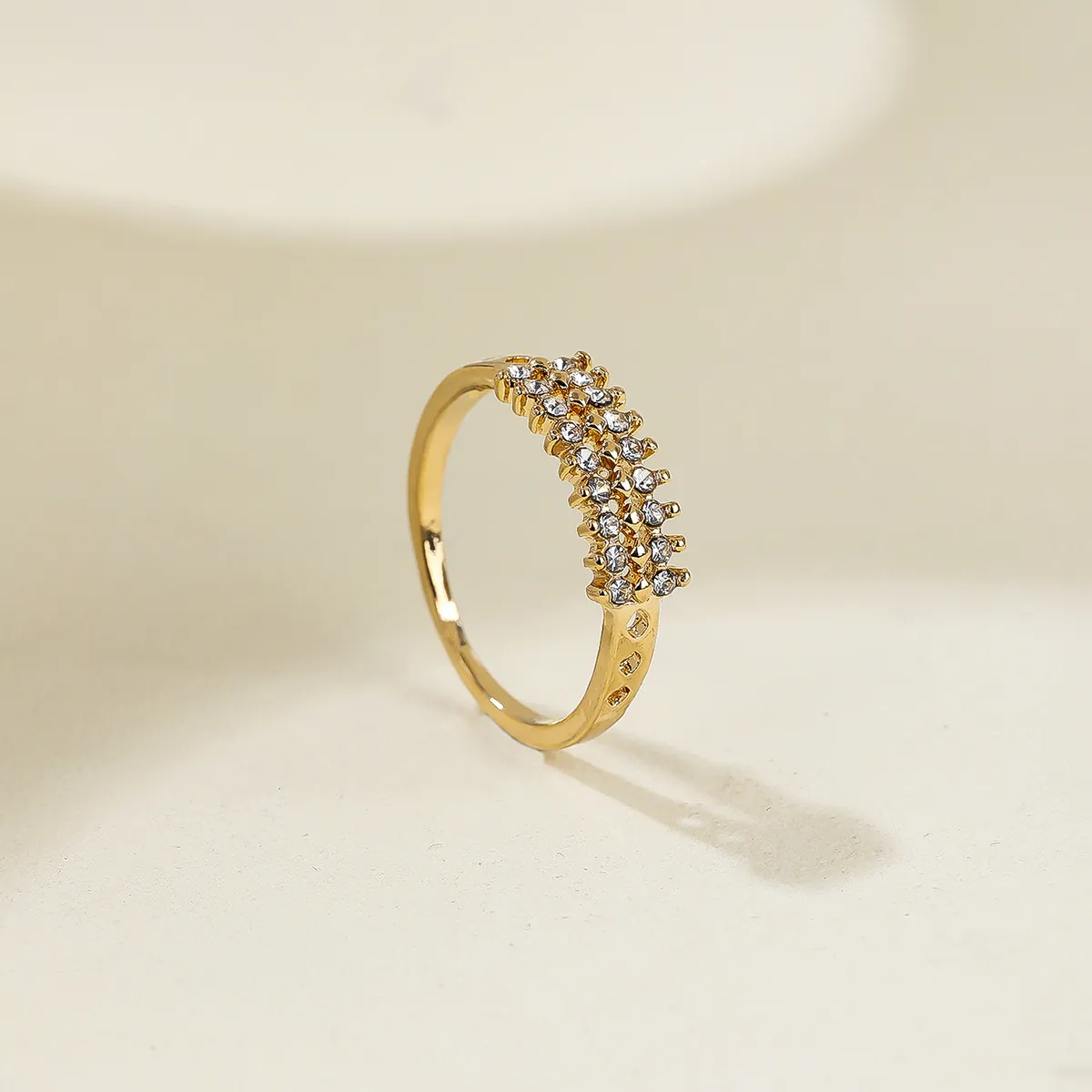 Titanium Steel Ring Gold Plated Multi Row Zirconia Rhinestone Hollow Heart Geometric Simple Elegant Jewelry Unisex