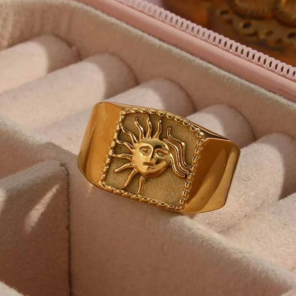 Vintage Sun Face Square Signet Ring For Women Stainless Steel Gold Plated Minimalist Boho Geometric Statement Ring Jewelry
