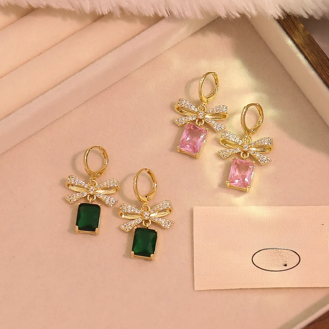 Orecchini A Lobo Con Fiocco E Zirconia Rettangolare Micro Pavé Gioielli In Rame Elegante Stile Francese Per Donne