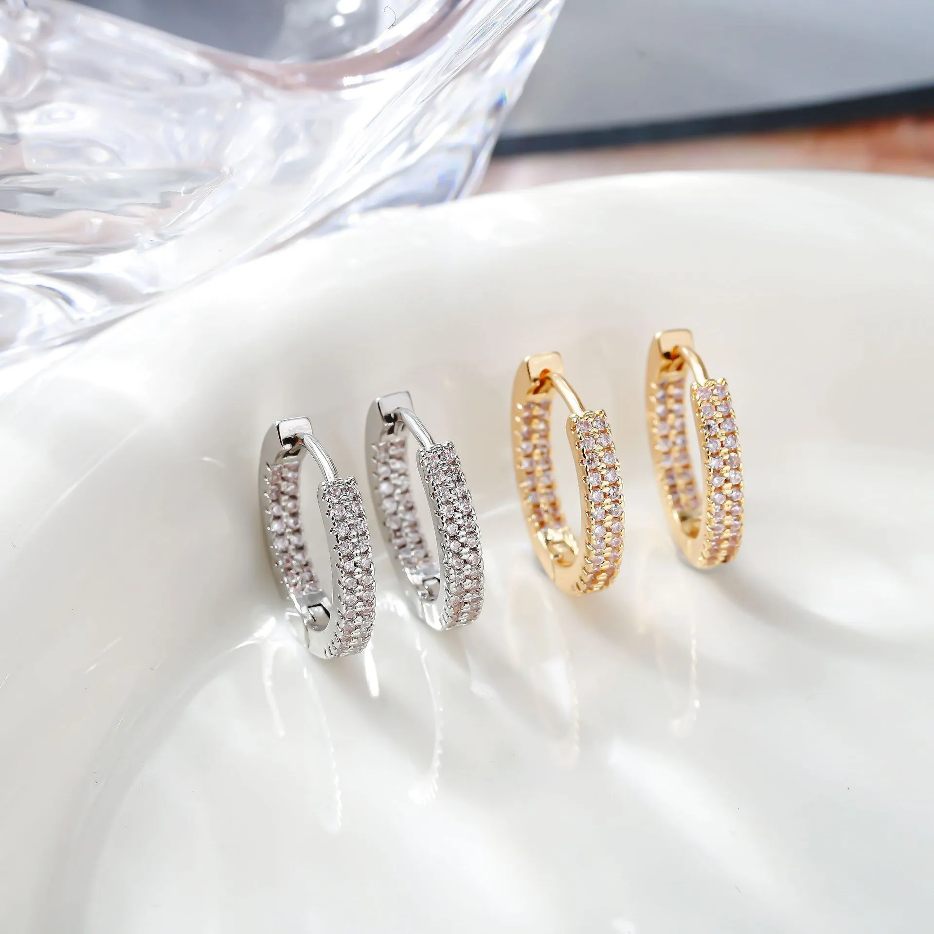 Luxury Hoop Earrings For Women Micro Pave Cubic Zirconia Geometric Circle Huggie With 925 Sterling Silver Earring Post