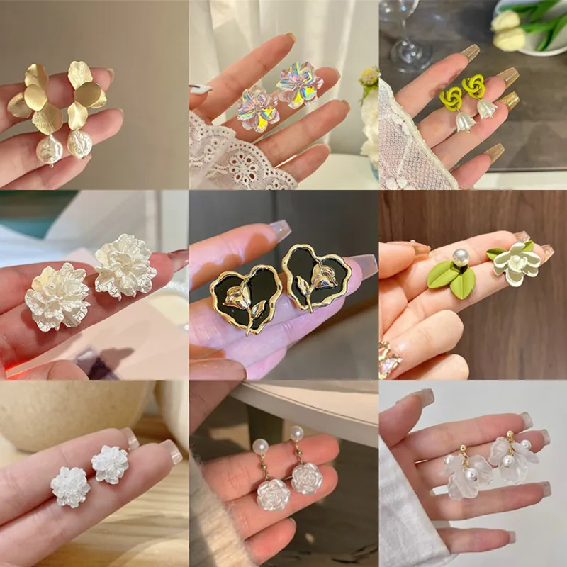 Floral Stud Earrings Alloy Resin Flower Shaped With Earring Post Sweet Elegant Retro Korean Style Jewelry Accessory Women Fashion