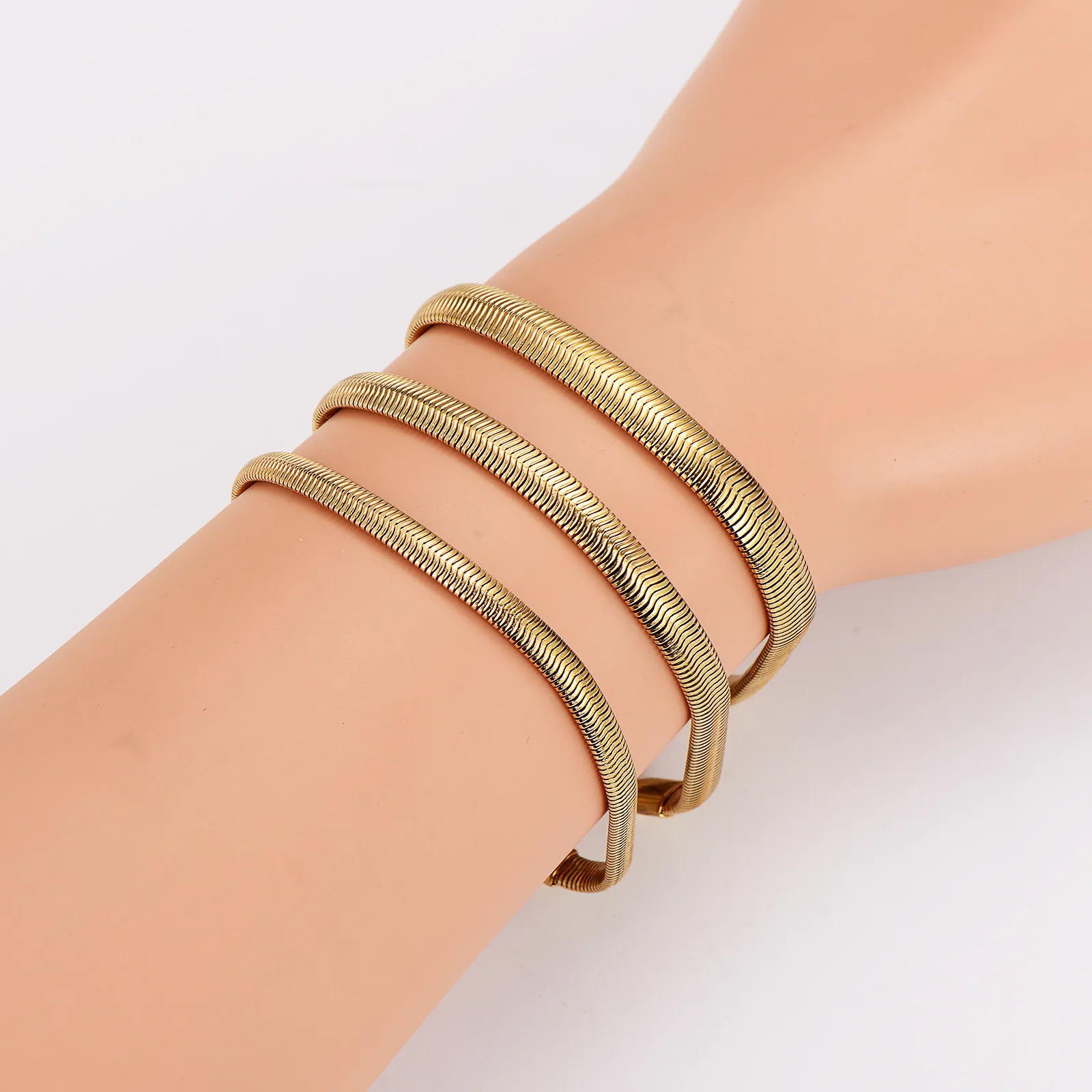 Bracciale A Catena Piatta In Osso Di Serpente 304 Acciaio Inossidabile Gioielli Minimalisti Regolabili Unisex Lucido