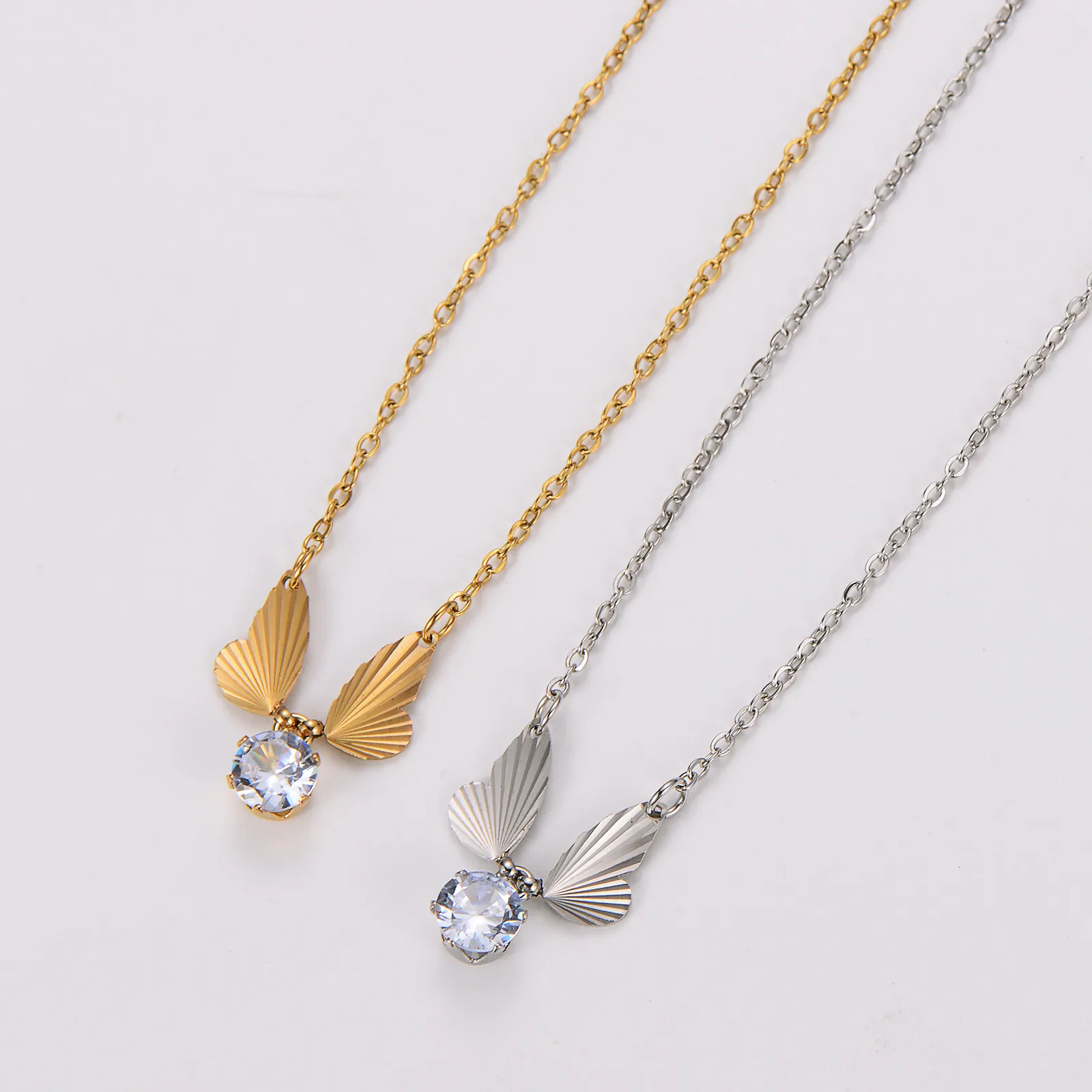 Schmetterlingsflügel Anhänger Halskette 304 Edelstahl 18K Vergoldet Zirkon Kristall Süßer Prinzessinnen Stil Schmuck Für Frauen