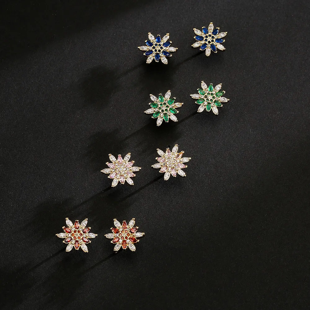 Orecchini A Lobo A Fiore Colorati Rame Placcato Oro 18K Zirconia Cubica Gioielli Geometrici Minimalisti Per Donna