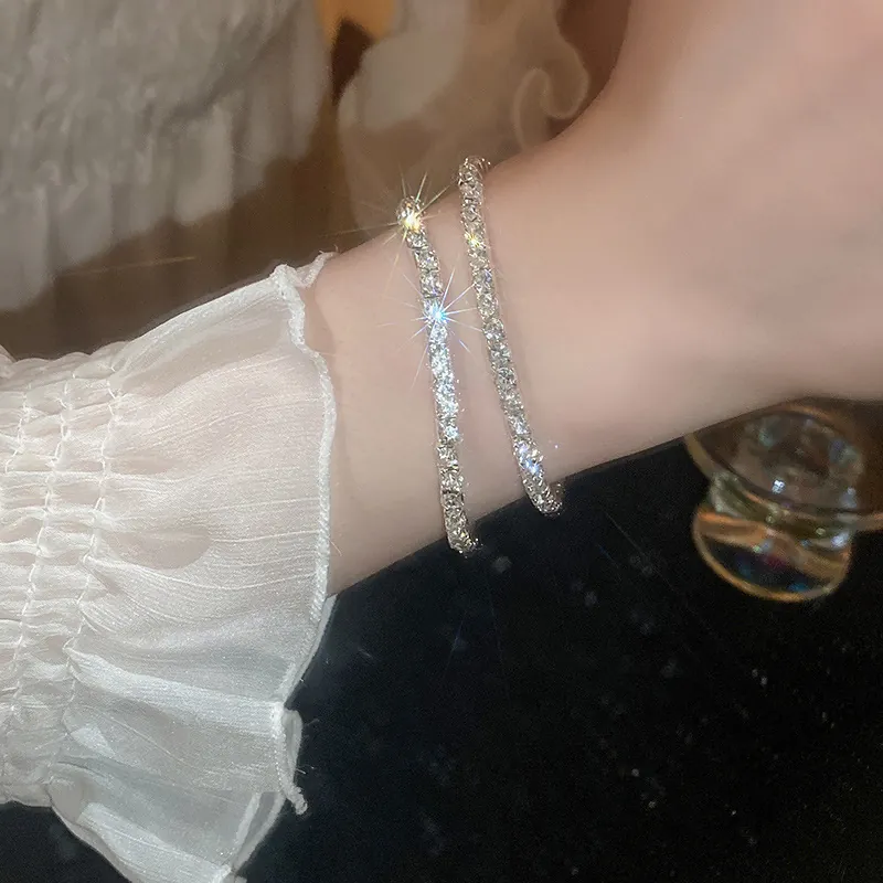 Bracelet De Tennis Élastique À Strass Étincelants En Cuivre Bijoux Minimalistes De Luxe Pour Femmes