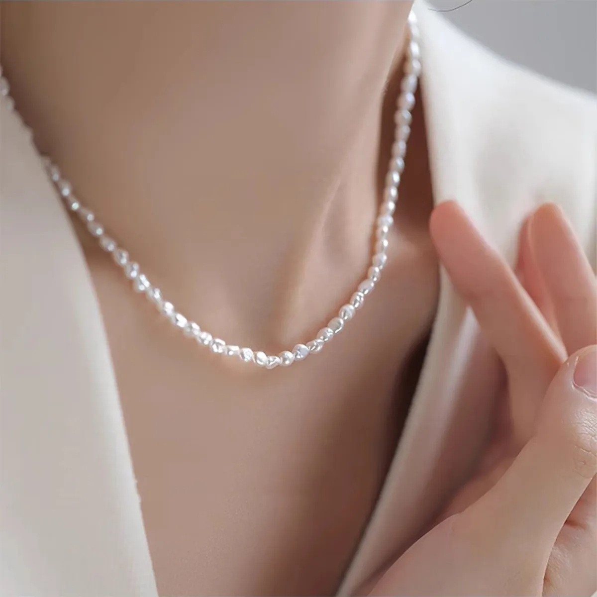 Elegant Baroque Freshwater Pearl Beaded Necklace For Women Copper Electroplated Chain Minimalist Light Luxury White Choker Jewelry Gift