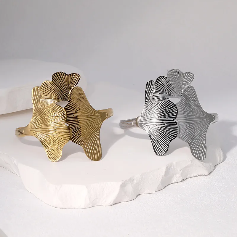 Ginkgo Blad Manchet Armband Roestvrij Staal Verguld Minimalistisch Open Verstelbare Armring Sieraden Voor Vrouwen