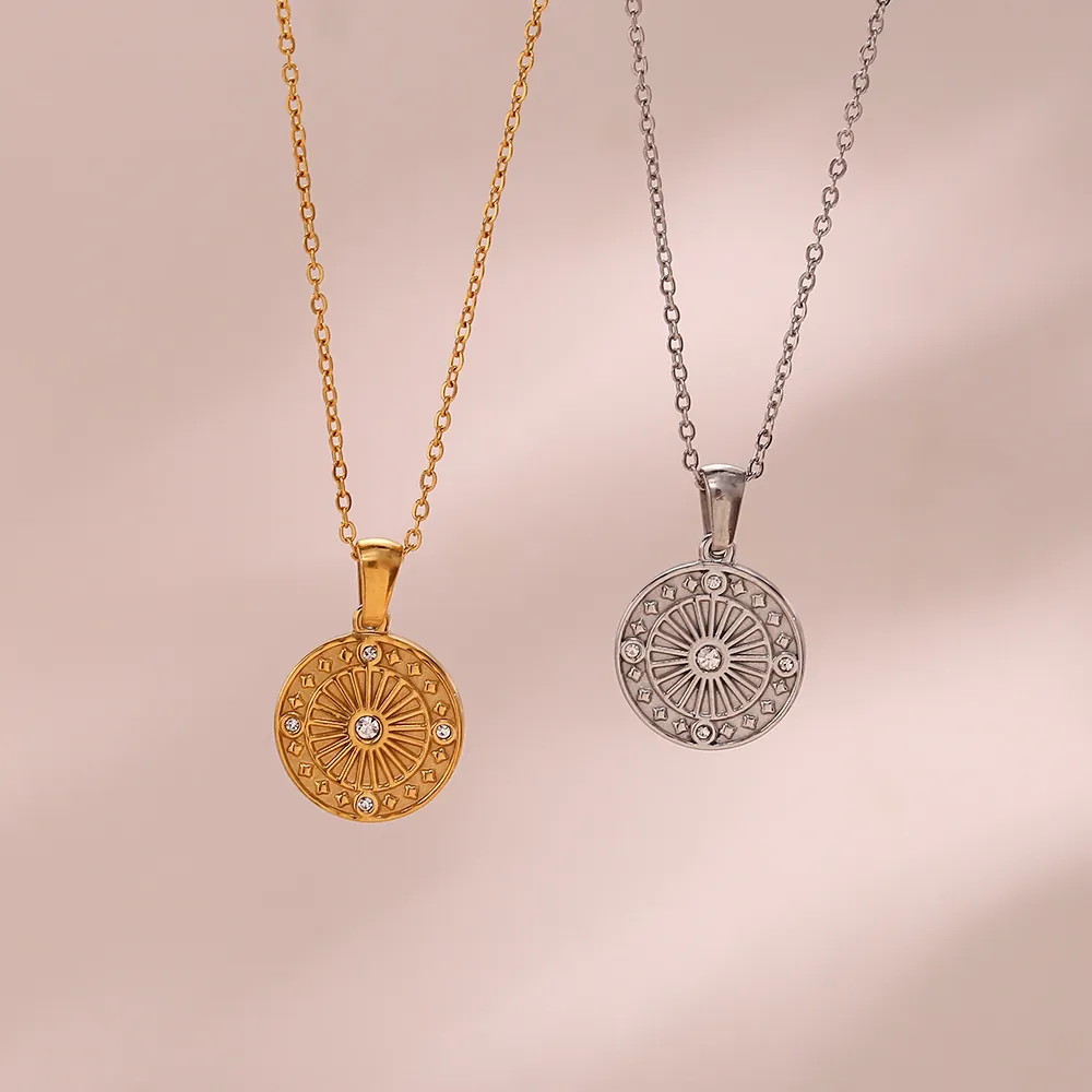 Vintage Stainless Steel Sunburst Compass Pendant Necklace For Women Gold Plated Rhinestone Round Medallion Sweater Chain Fashion Jewelry