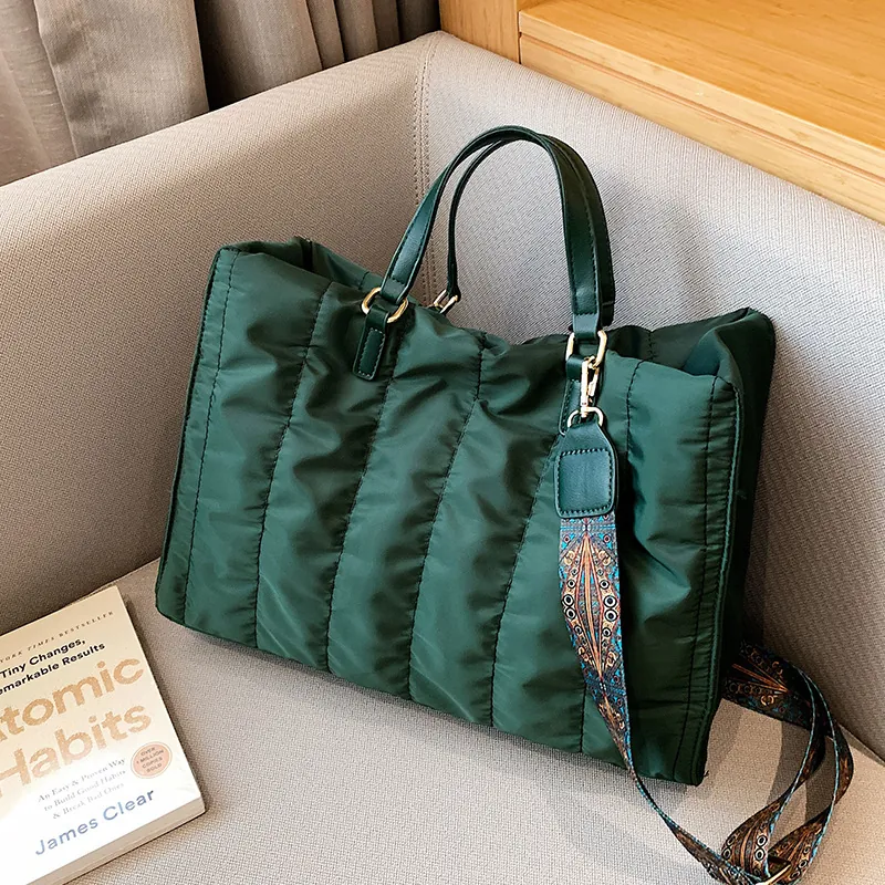 Large Capacity Quilted Nylon Tote Bag Vintage Ethnic Pattern Wide Strap Shoulder Handbag Korean Style Zippered Women