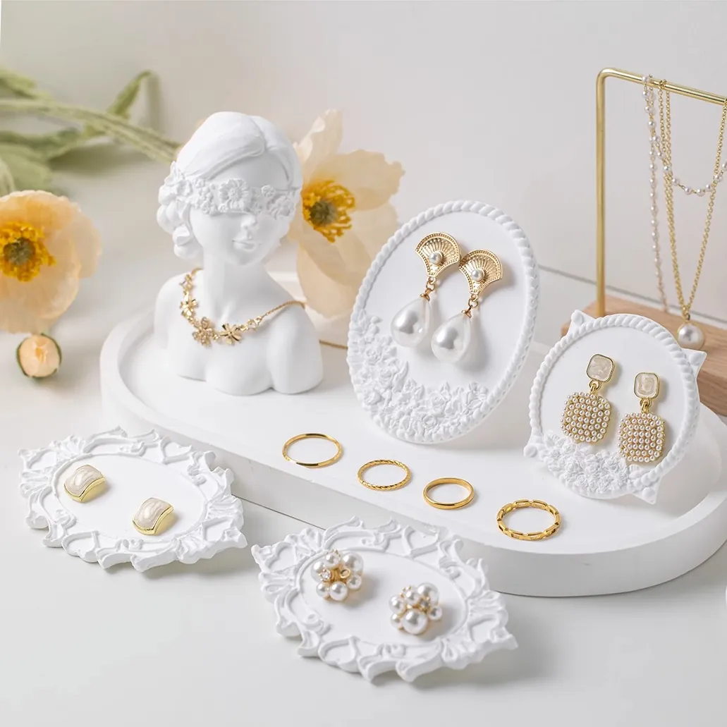 Jewelry Display Stand White Plaster Earring Ring Holder Nordic Photography Props Vintage Relief Statue Accessory Organizer