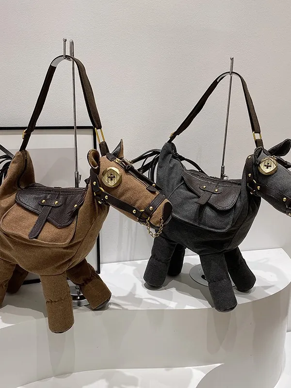 Horse Shaped Crossbody Bag Creative Canvas PU Leather Patchwork Saddle Shoulder Bag With Rivets Metal Chain Vintage Style