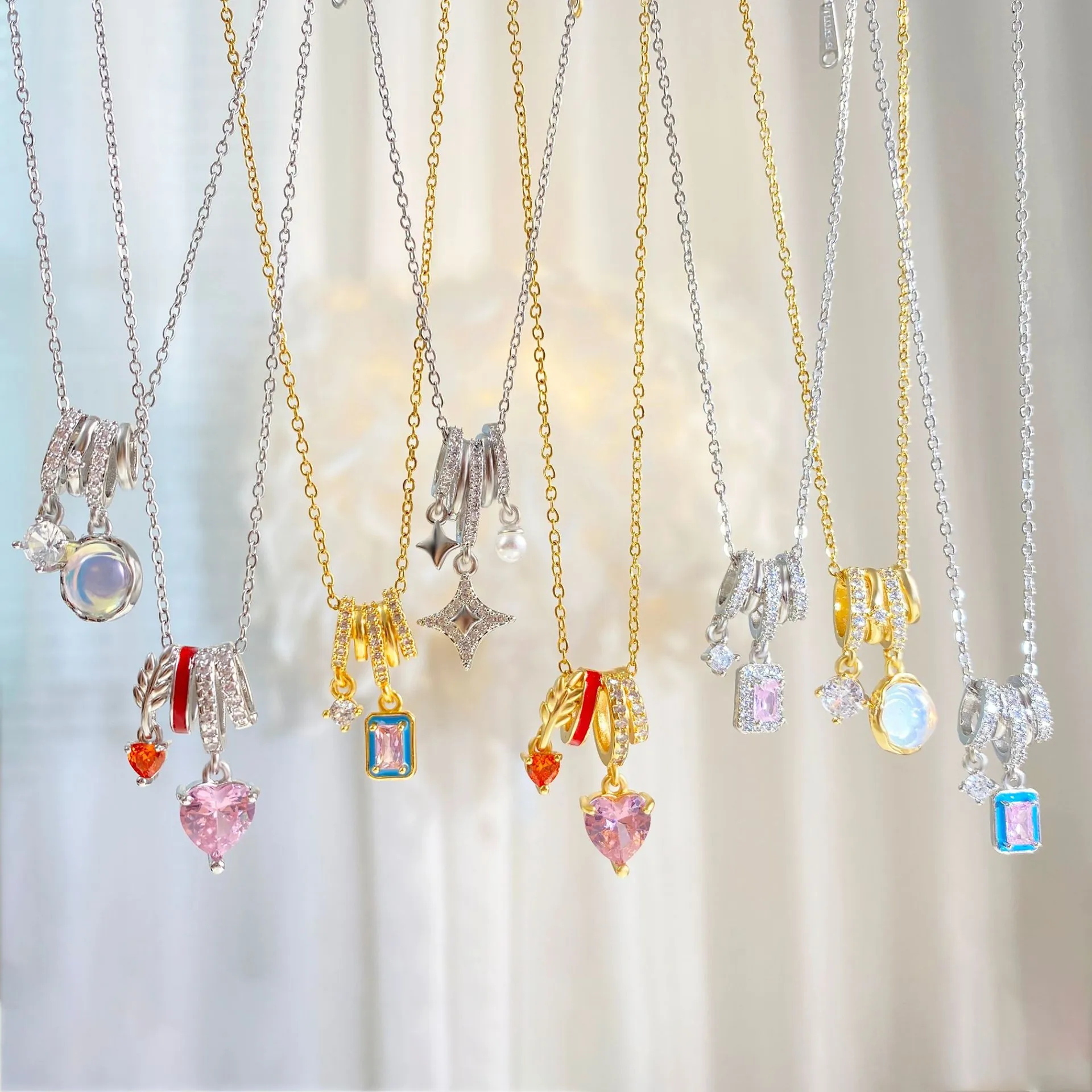 Elegante Collana con Ciondolo a Cuore e Stella in Rame e Strass Oro Argento Galvanizzato Perla Artificiale per Donna
